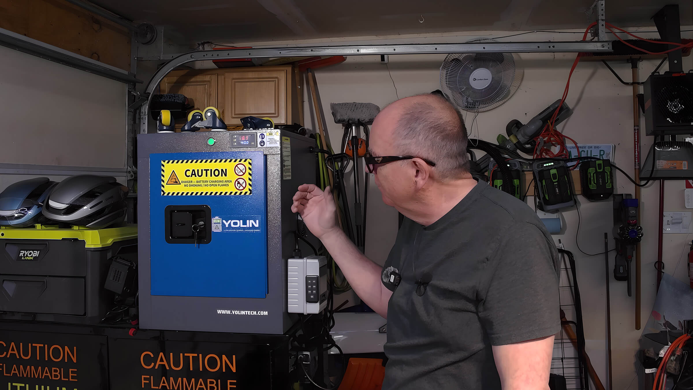 Yolin_Lithium-Ion_Battery_Charging_Cabinet_Urban_Model_Banner